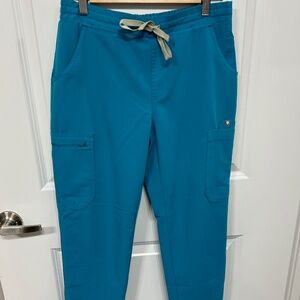Small Petite Figs Yola Skinny Scrub Pants in Teal